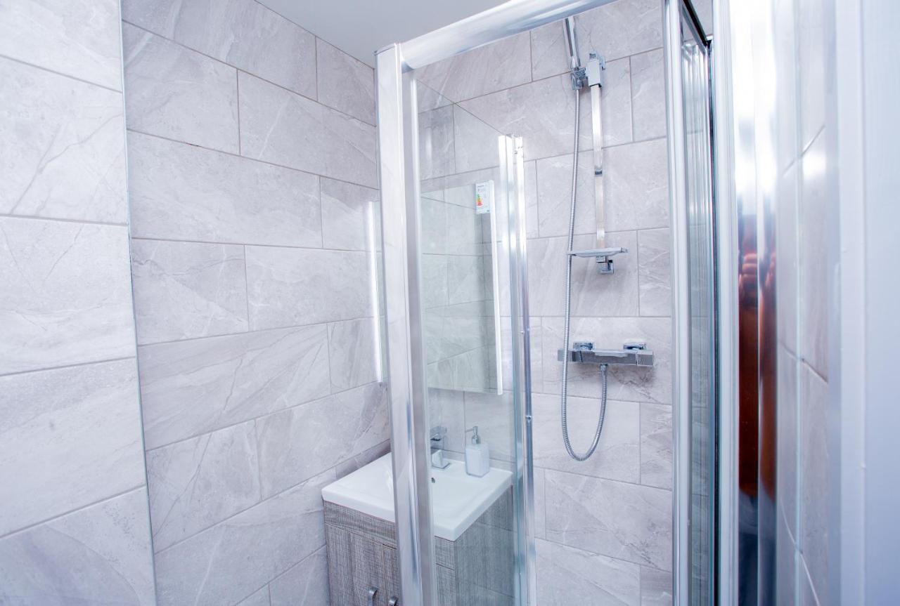 Spacious Urban City Apartment Doncaster Esterno foto